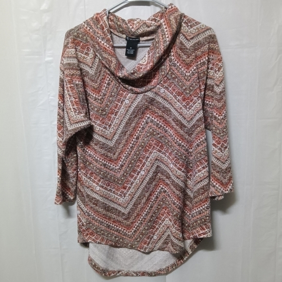 𝅺new Directions Cowl Neck Top Colorful Printed Pullover 3/4 Sleeve Hi Low Size - Picture 1 of 7